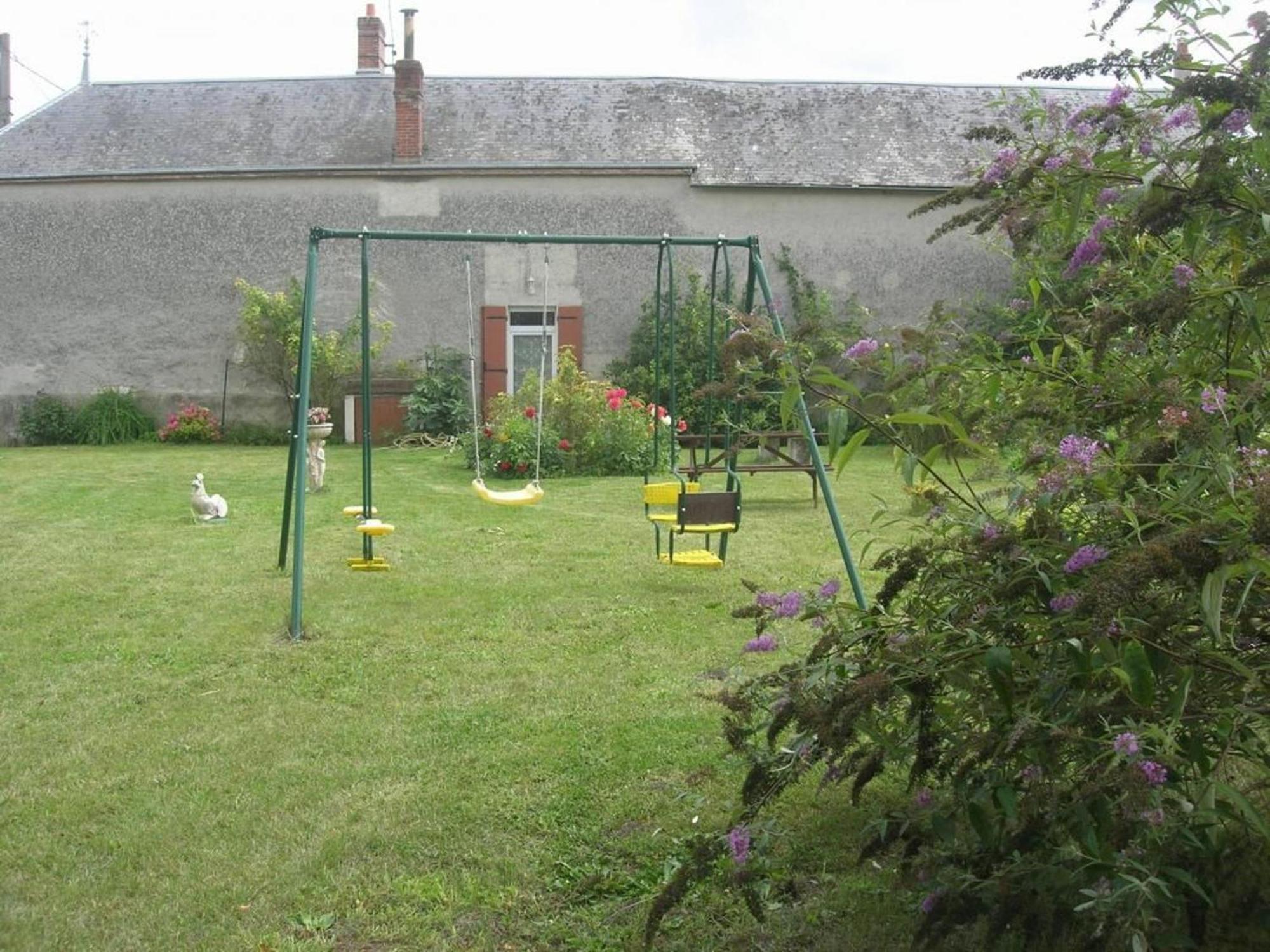 Gîte Sceaux-du-Gâtinais, 4 pièces, 6 personnes - FR-1-590-73 Exterior foto